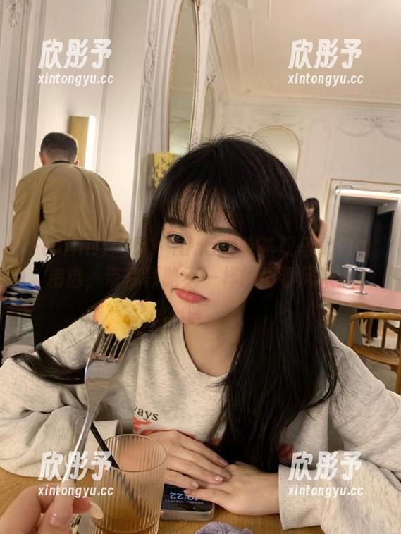 Feilin嗲囡囡 - luna张静燕双马尾原图精选，带你领略不一样的青春风采！