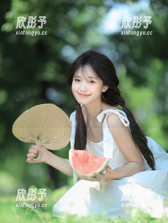 GIRLT果团网 - 精选酸酱兔天台写真图包，捕捉甜美瞬间，送给热爱生活的你