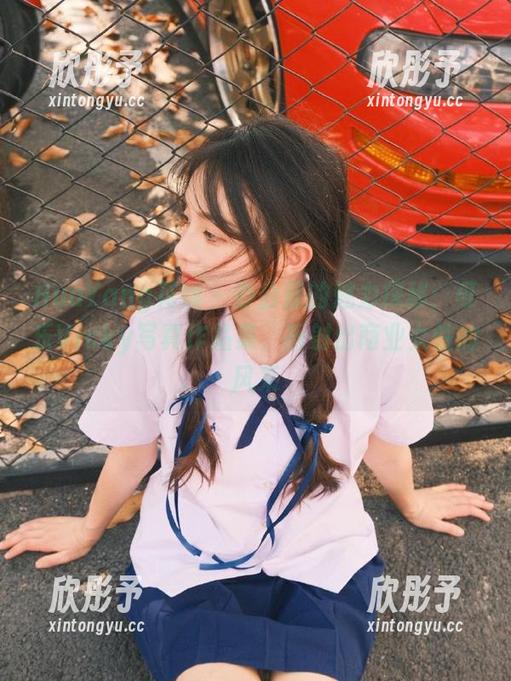 HuaYang花漾 - 办公室的魅力探秘：可乐Vicky写真作品集，折射出商业女性的风采