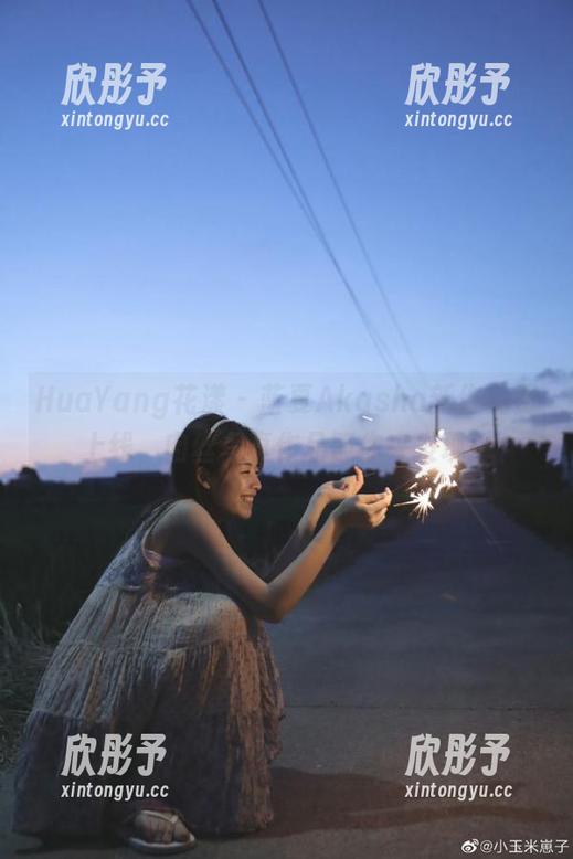 HuaYang花漾 - 蓝夏Akasha新作免费上线，肉丝写真作品等你来发现！