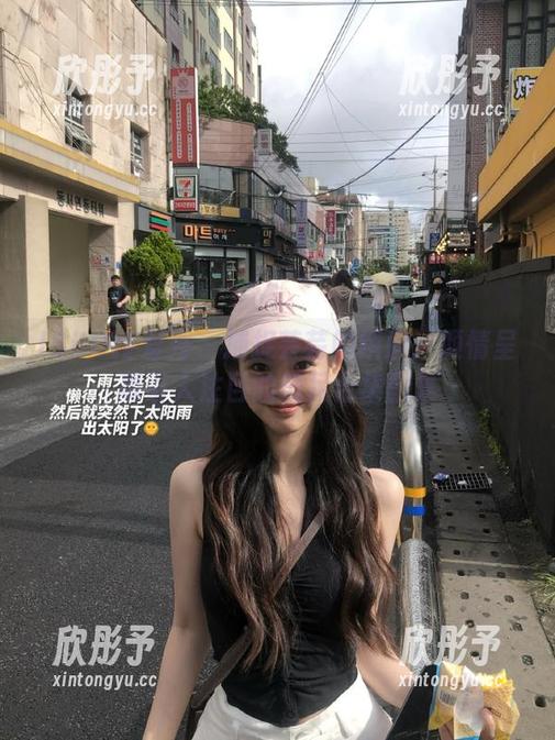 ISHOW爱秀 - 捕捉芸芸的瞬间：倾情呈现引人注目的美足合集图集