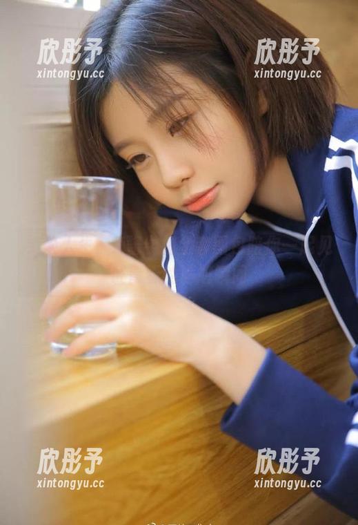 笑谈人生，K酱学姐全套图包陪你一起见证青春的尴尬瞬间