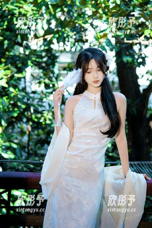 LD零度摄影 - 让苏珊女神的全套写真点亮你的生活，别忘及时下载哦！