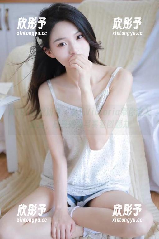 MiStar魅妍社 - 果儿Victoria带你进入教室，感受她的写真套图魅力