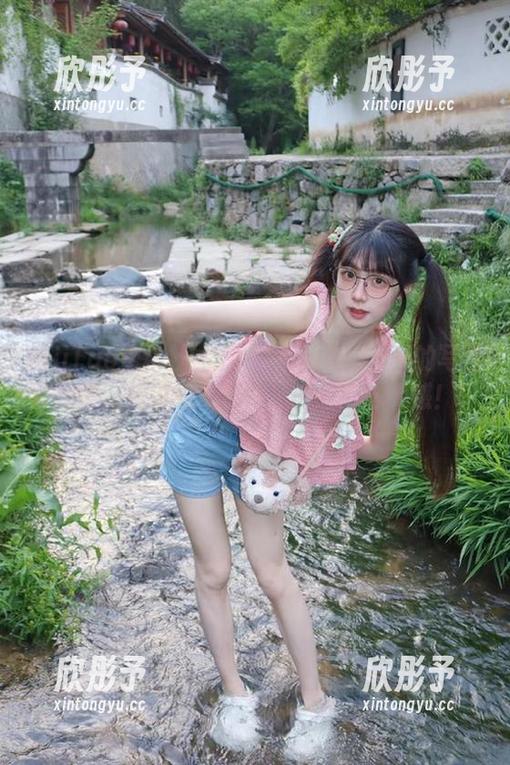 MiiTao蜜桃社 - 探索Sukki无圣光的写真作品，探讨她美脚背后的故事与灵感！