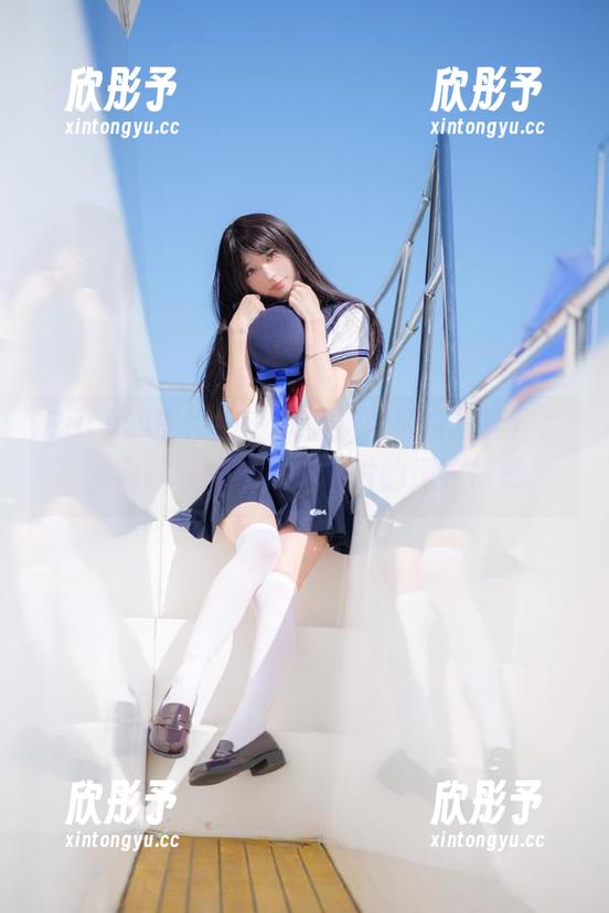 Pary学生模拍 - 高清婉华黑白写真作品，带你领略每一张图片的深邃情感