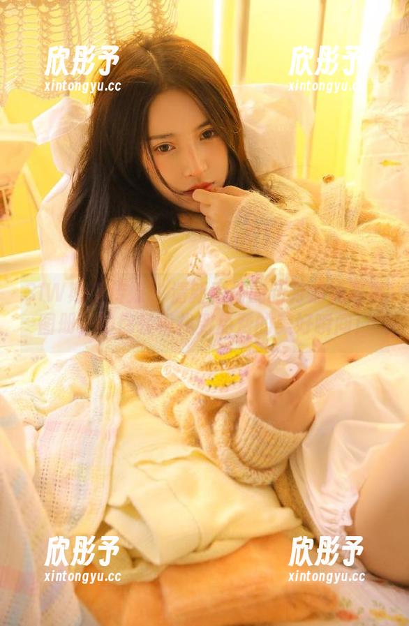 SIW斯文传媒 - 清新脱俗的新芳清纯写真图册，助你轻松找到免费的美好瞬间！