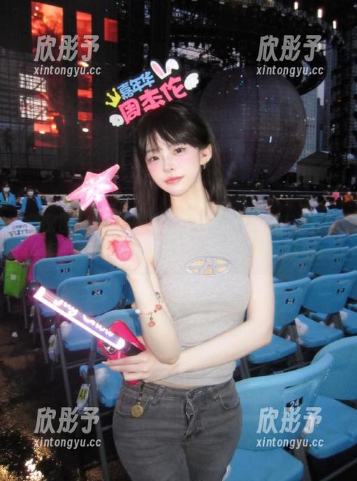 微密圈 - Sia不吃鱼全新图集上线！裤里丝作品定能让你惊艳，赶紧下载收藏吧！