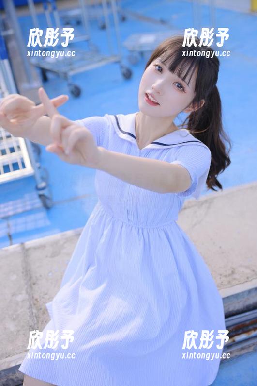 UGirls尤果网-周予然 UGirls尤果网 - 最新写真集发布,周予然黑丝映射青春与梦幻的双重气息