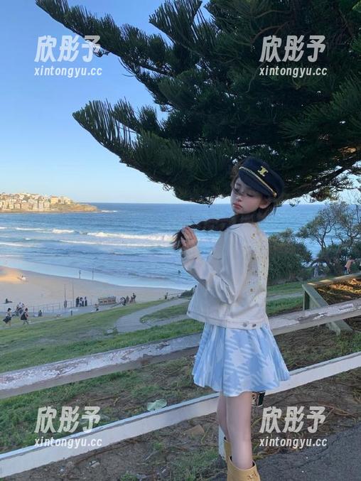 UGirls尤果网 - 周心情的私房牛仔裤作品，带你领略休闲与优雅的完美结合