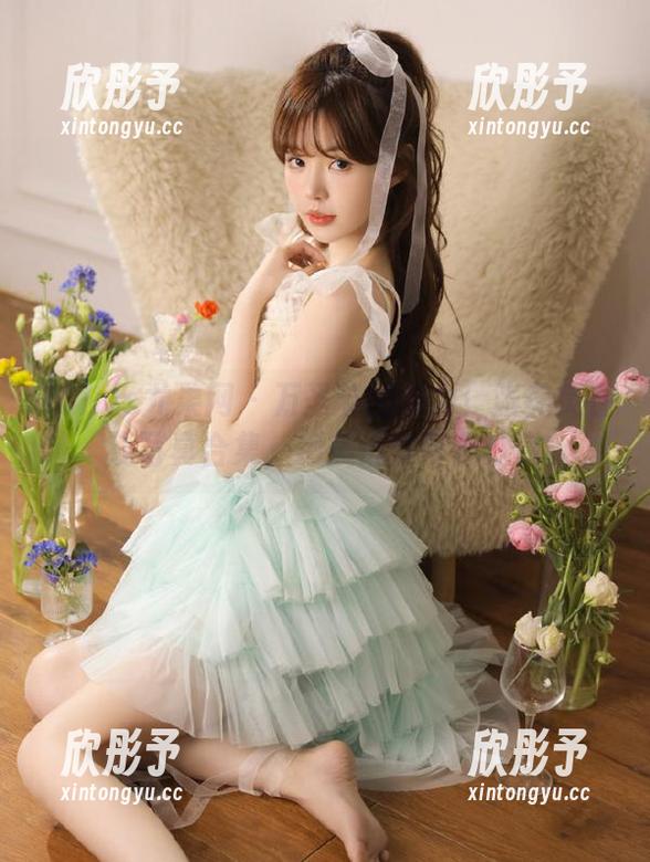 UGirls尤果网 - 万圣节的魔力！张美荧在线写真合集，绝美造型等你欣赏