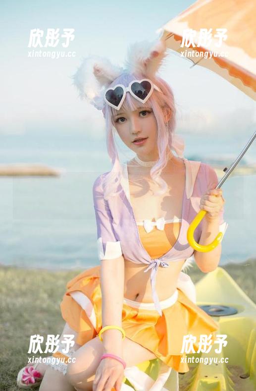 UGirls尤果网 - 走进张馥棋的灰丝世界：精选图片捕捉她的时尚灵魂与独特风格