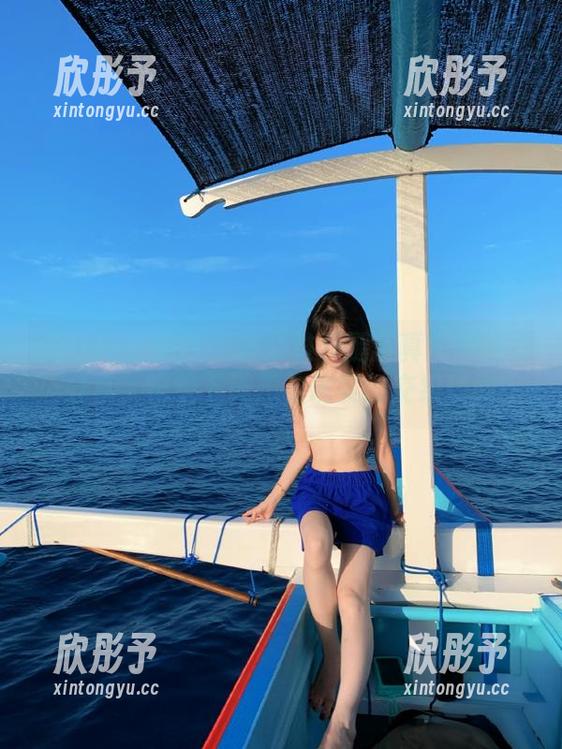 UGirls尤果网 - 诗朵雅长腿写真作品精彩分享，记录下理想与现实的交织瞬间
