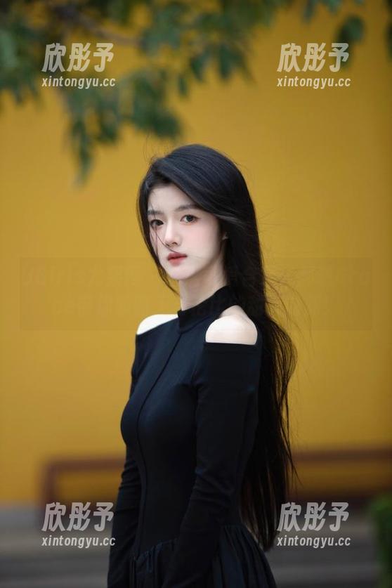 UGirls尤果网 - 私房可爱合集：郝晴Grace带你领略无与伦比的甜美时刻！