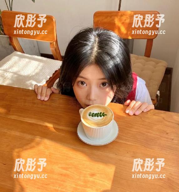 Xiuren秀人网 - AngelaLee李玲短裙写真秀合集：美丽动人的瞬间尽在其中