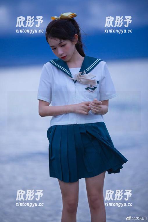 Xiuren秀人网 - Candy糖糖修女的绝美写真大片来了，立即下载这些图片，收藏她的魅力瞬间！