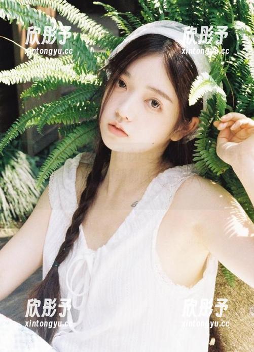 Xiuren秀人网 - 甜心Egg尤妮丝独家写真合集：每一张图册都闪耀着青春的光彩！
