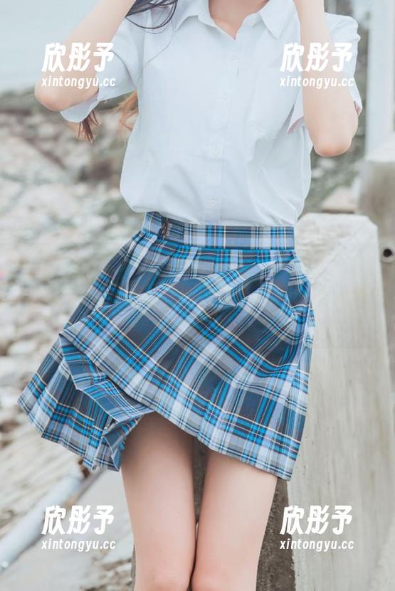 Xiuren秀人网 - 纵情绽放，伊丽莎有点白连衣裙写真集原图带你领略美丽的新视野