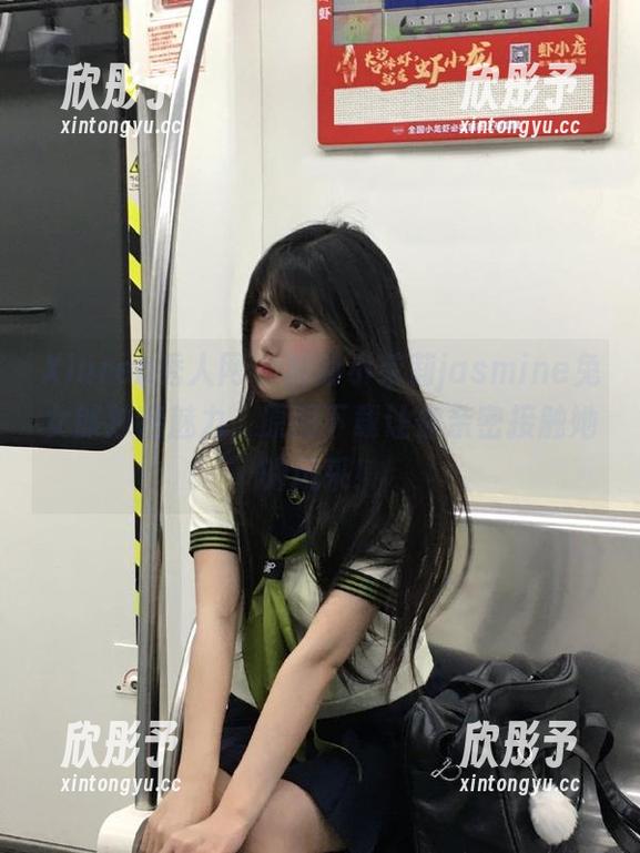 Xiuren秀人网 - 解锁小茉莉jasmine兔女郎独特魅力，原图下载让你亲密接触她的风采！
