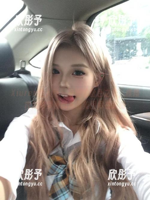 Xiuren秀人网 - 娇嫩的粉色之光，揉揉肉肉如梦般的高清美图尽在眼前
