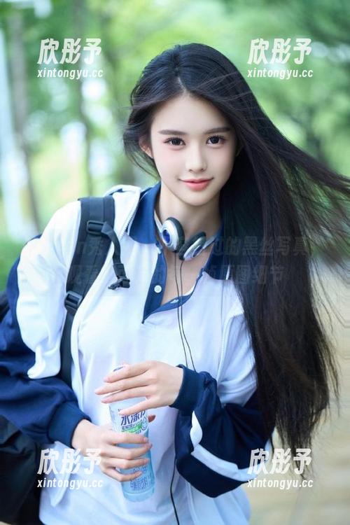 Xiuren秀人网 - 不容错过的黑丝写真，观看李可儿的每一帧原图细节