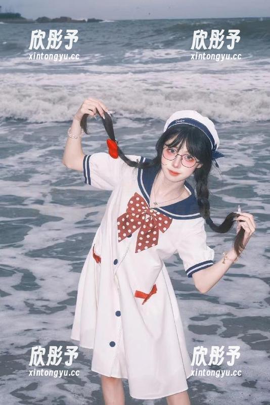 Xiuren秀人网 - 黑白之间，沐娜娜的写真作品展现出不凡的艺术气息与图片