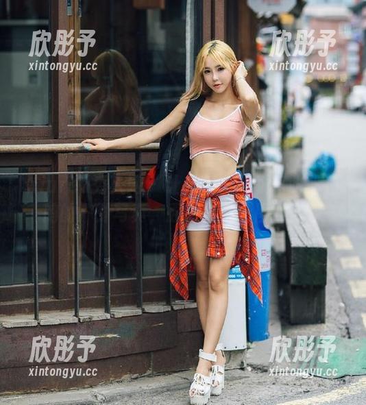 Xiuren秀人网 - 让我们一起领略盼盼已鸠的户外写真，原图与精彩图片分享