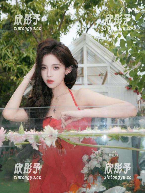 Xiuren秀人网 - 在线浏览蜜桃cc的黑白之美，感悟每一幅美图背后的故事！