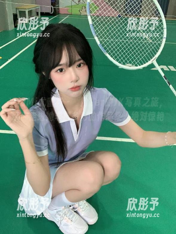 YouMi尤蜜荟 - 玥儿玥er的JK写真之旅，带你走进她丰富多彩的作品集，绝对惊艳！