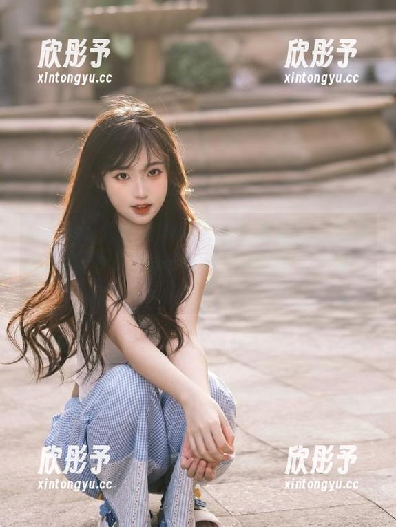 YouWu尤物馆 - 双人私拍新体验：跟随孟狐狸FoxYini一起畅享丰盛的资源盛宴！