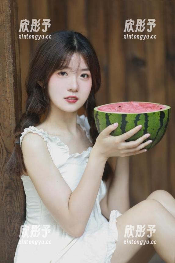beautyleg - 独一无二的Lorraine美腿写真，网盘分享，拯救你的单身生活！