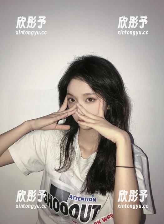 beautyleg - 探索Stephy灰丝写真集，高清图片下载畅享她的风情万种，瞬间惊艳你的眼球！