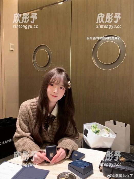 beautyleg - 无法抗拒的yoyo自拍美图，分享绝妙瞬间给你带来全新体验！