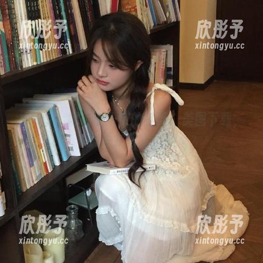 pans - 黑色梦境中的娃娃：美图下载，沉浸在艺术边缘