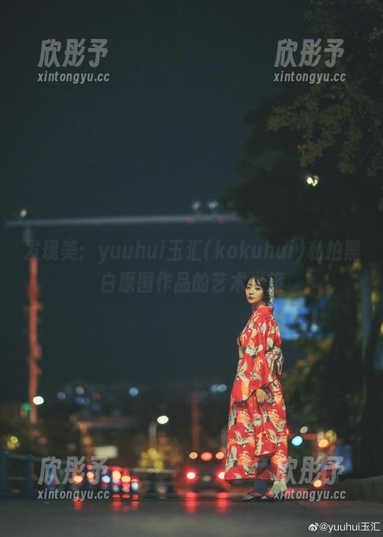 发现美：yuuhui玉汇(kokuhui)私拍黑白原图作品的艺术之旅