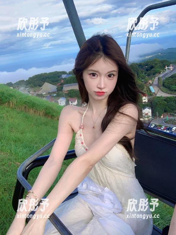 丽柜 - 心心女仆图包分享：带你走进一个只属于她的奇妙领域
