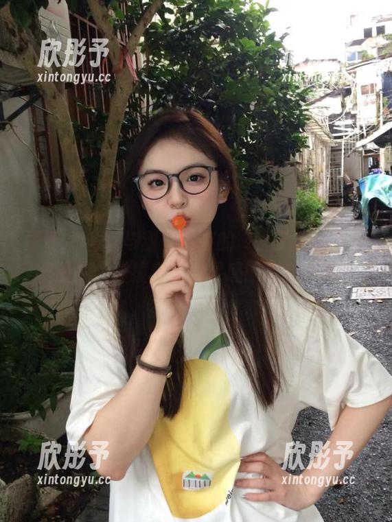 丽柜 - 含蓄与甜美共存的“慕子甜心”美图图集，碰撞出无限灵感的摄影世界！