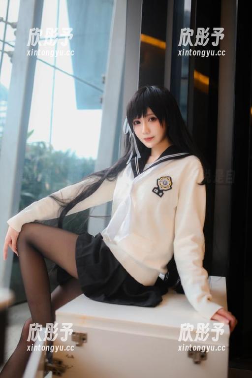 微密圈 - 于芷晴在线美图套装，虽说是自嘲，但我也有一颗偶像心