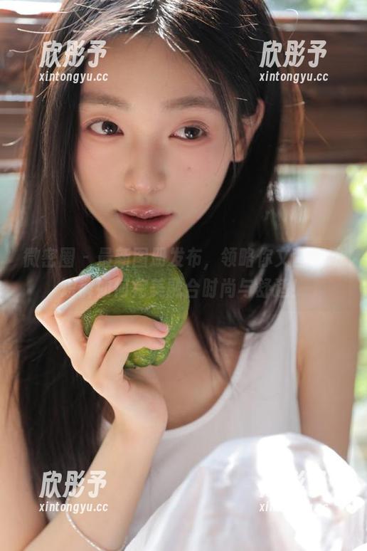 微密圈 - 最新图册发布，领略你文茜运动短裤如何完美融合时尚与舒适！