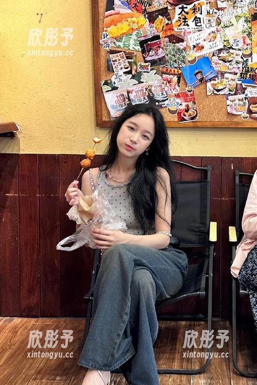 克拉女神 - 走进盈盈的可爱世界，优质写真图片资源让你感受浓浓的艺术气息！