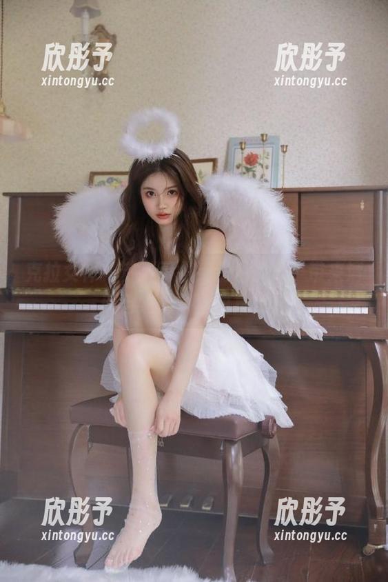 克拉女神 - 苏可可携手粉色主题，带来清新自然的写真图集大赏