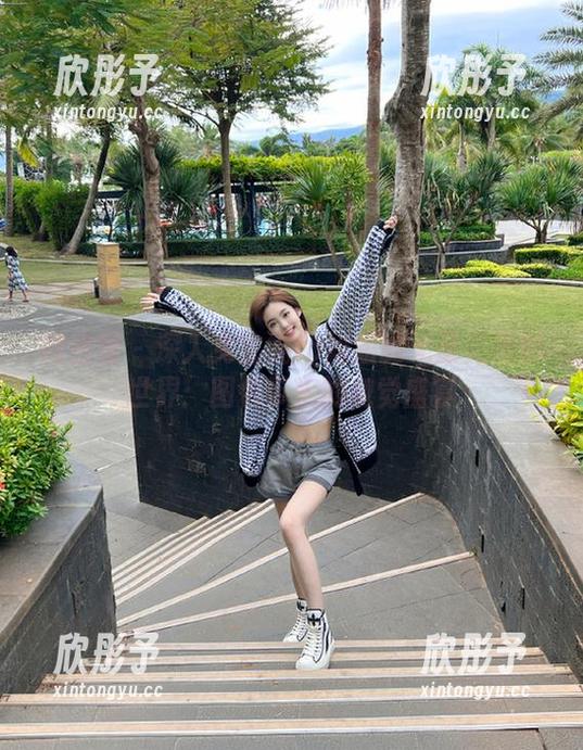 微密圈 - 深入兔宝妮to姐姐的无圣光摄影世界：图包带来的视觉盛宴