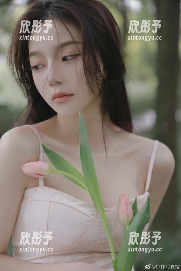 私拍白丝系列图包，兔玩映画带你进入唯美视觉盛宴