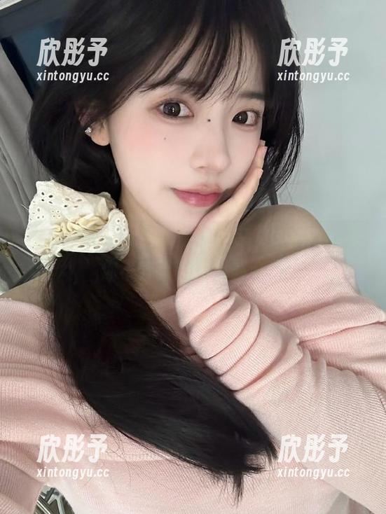 走进可可小白兔的清纯世界，这本图册是你不容错过的全部合集