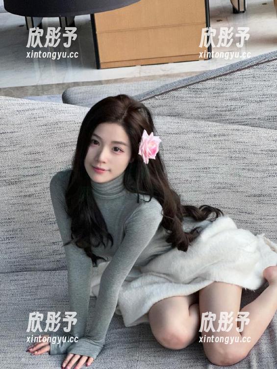 甜蜜诱惑：喵糖映画猫儿少女私拍合集，展现少女的无限风情