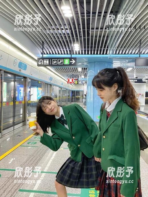 嗲囡囡 - 秘密花园里：BABY_柒的写真作品，尽在下载中与你相约