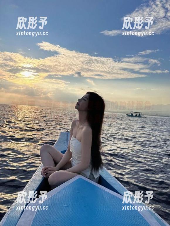 微密圈 - 领略家有水墨老师的独特视角：妹妹写真合集欣赏