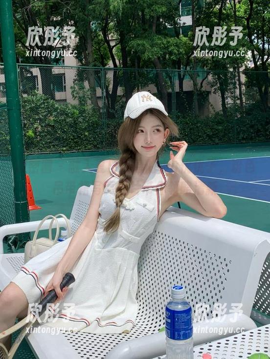 微密圈 - 融入夏日气息的小u优优子，粉色吊带裙写真图片带你领略清新