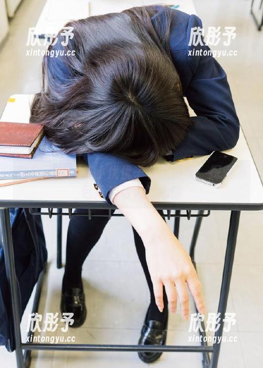 微密圈 - 甜美小优优子私房图集：探索粉色背后动人的心情