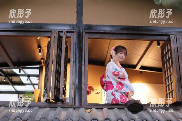 尤果网 - 小欧泳装写真套图：感受海风拂面，尽情享受夏日阳光的诱惑